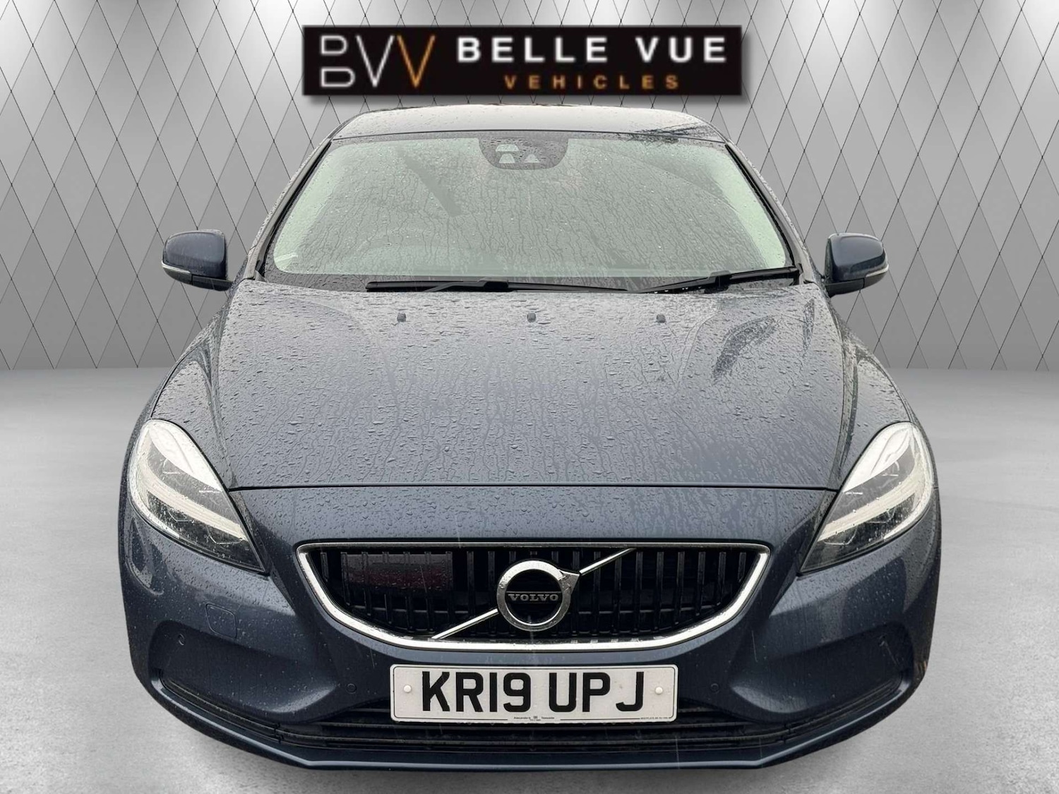 Used Volvo V40 2019 for sale - 76608988: Photo 4
