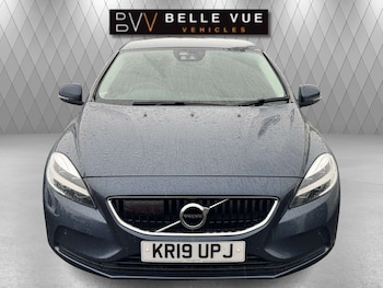 Used Volvo V40 2019 for sale - 76608988: Photo