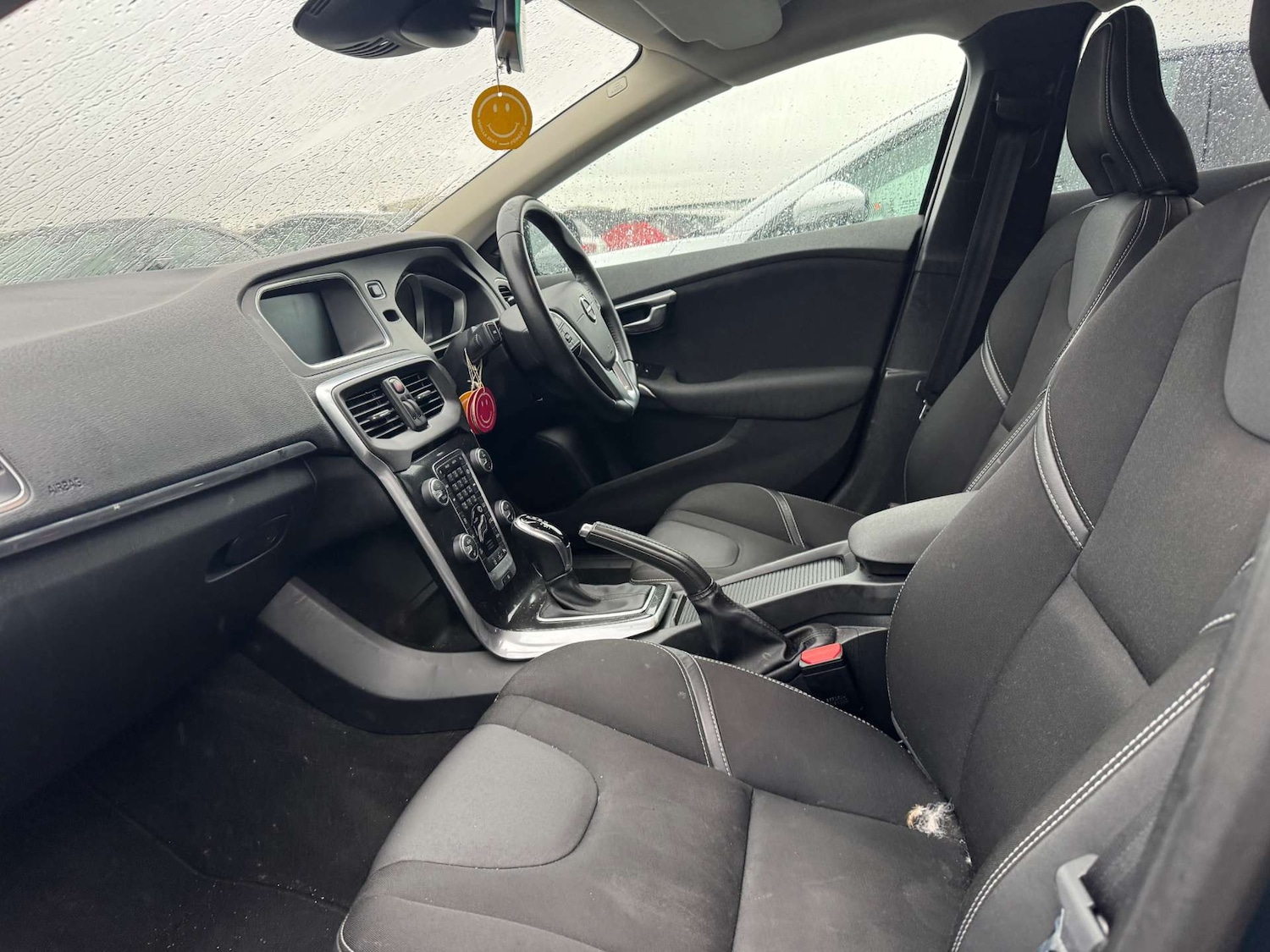 Used Volvo V40 2019 for sale - 76608988: Photo 6