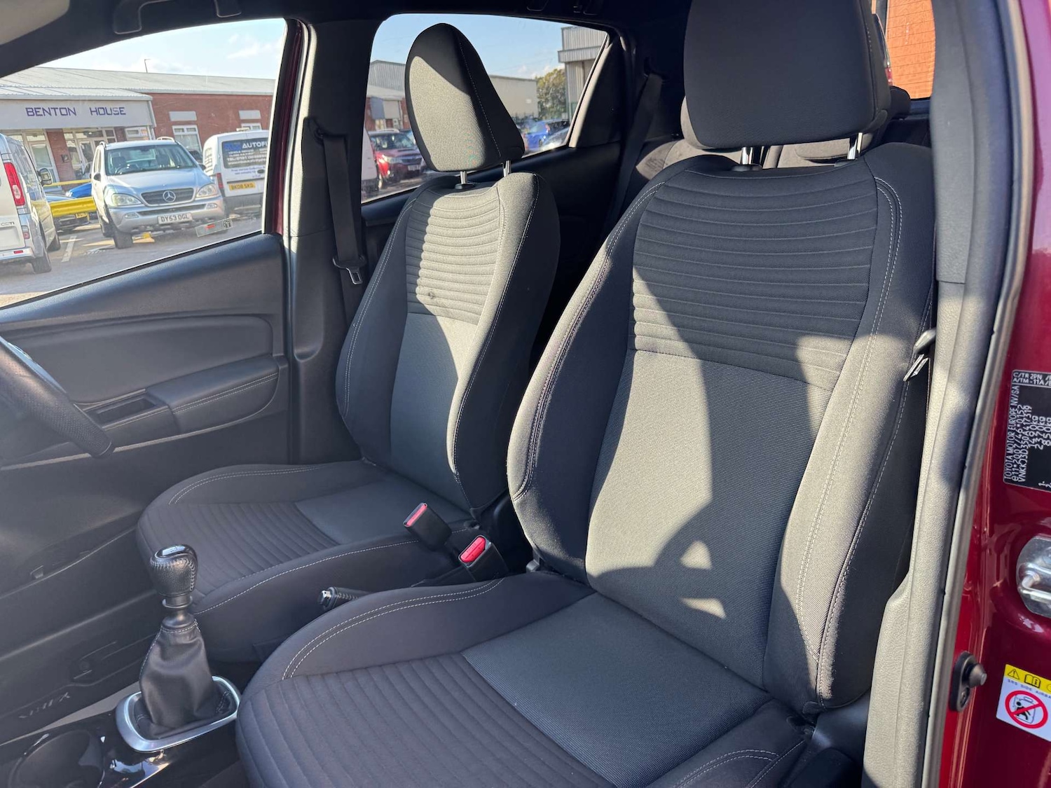 Used Toyota Yaris 2017 for sale - 76363662: Photo 14