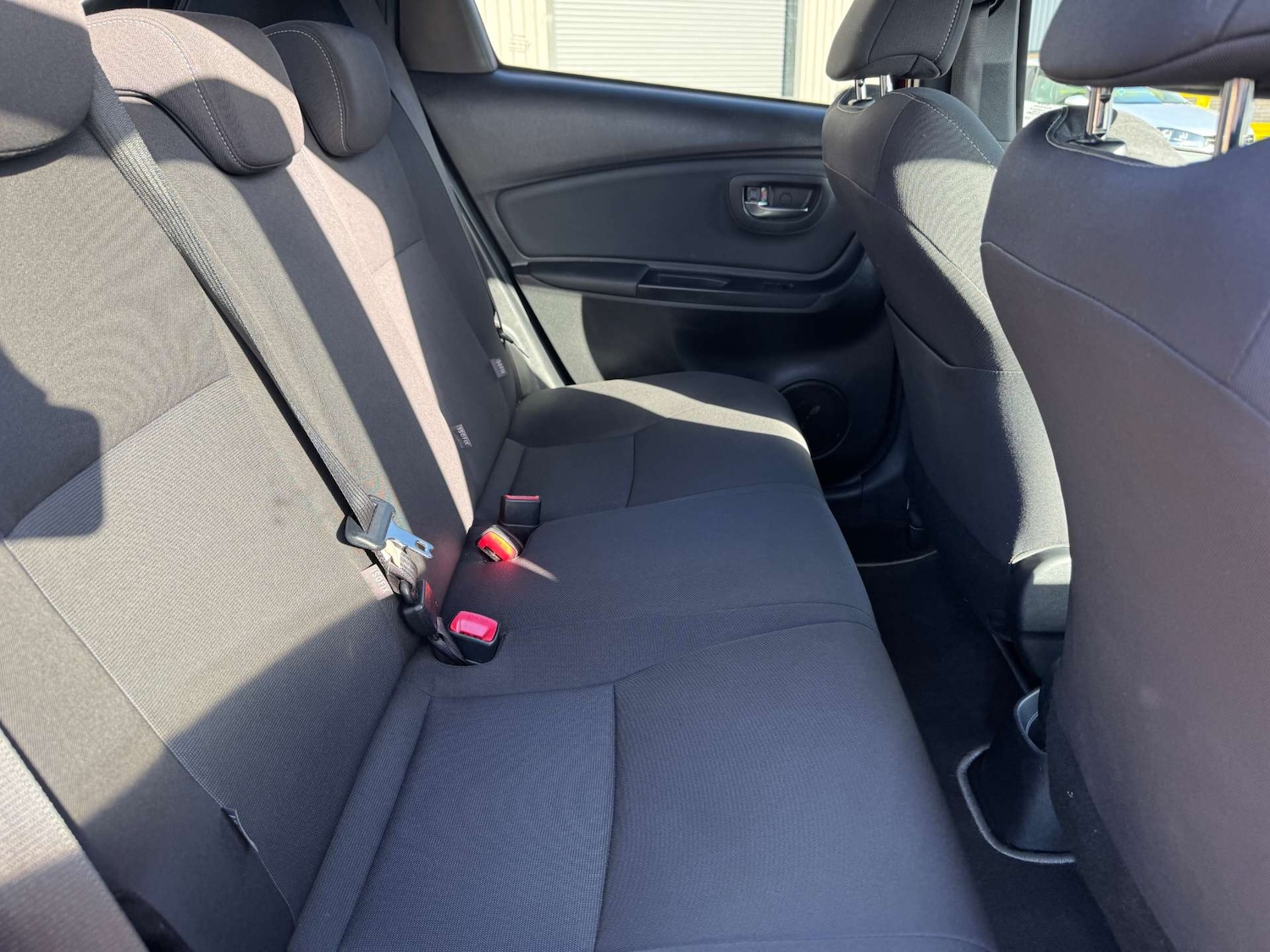 Used Toyota Yaris 2017 for sale - 76363662: Photo 15