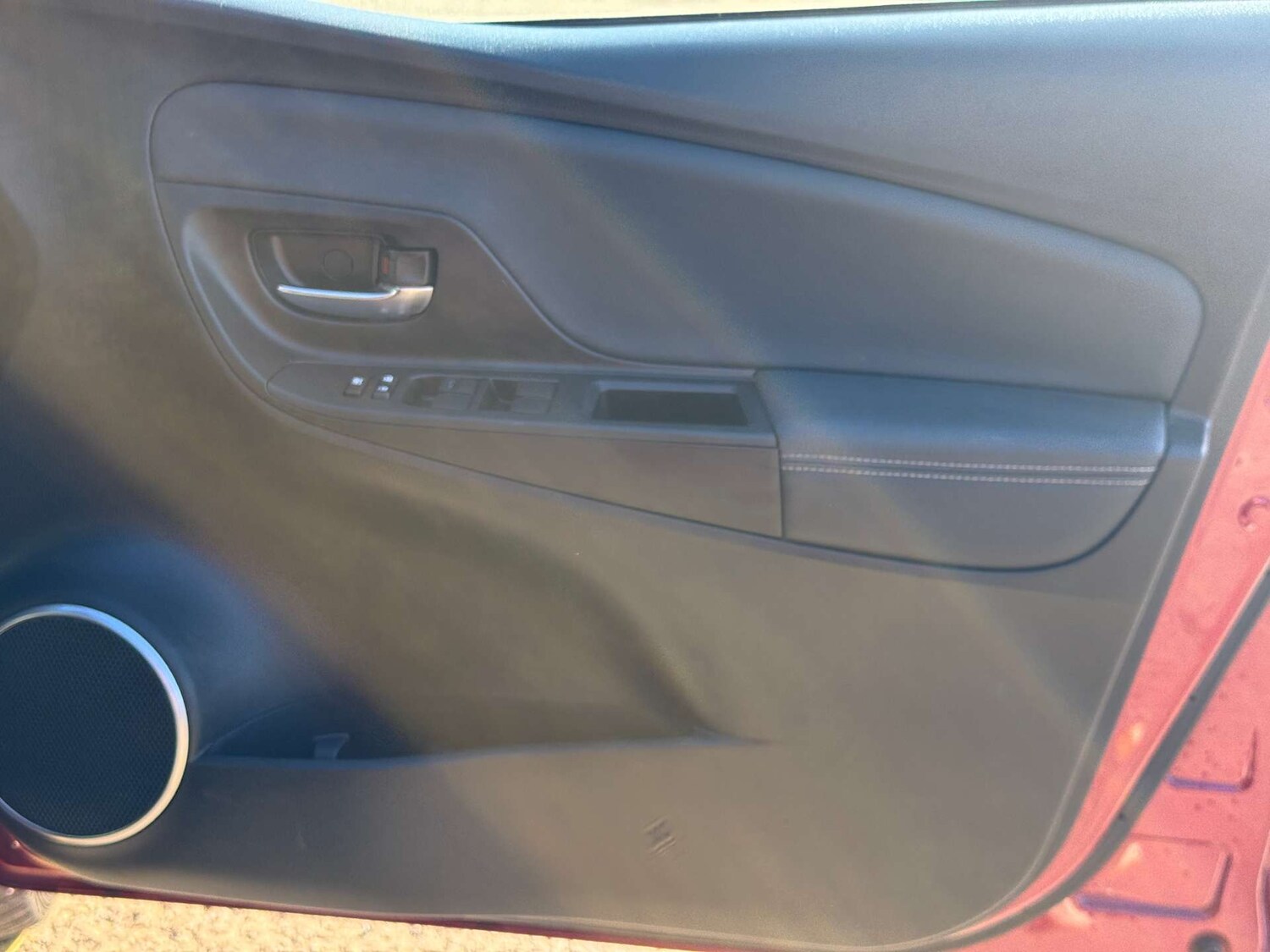 Used Toyota Yaris 2017 for sale - 76363662: Photo 49