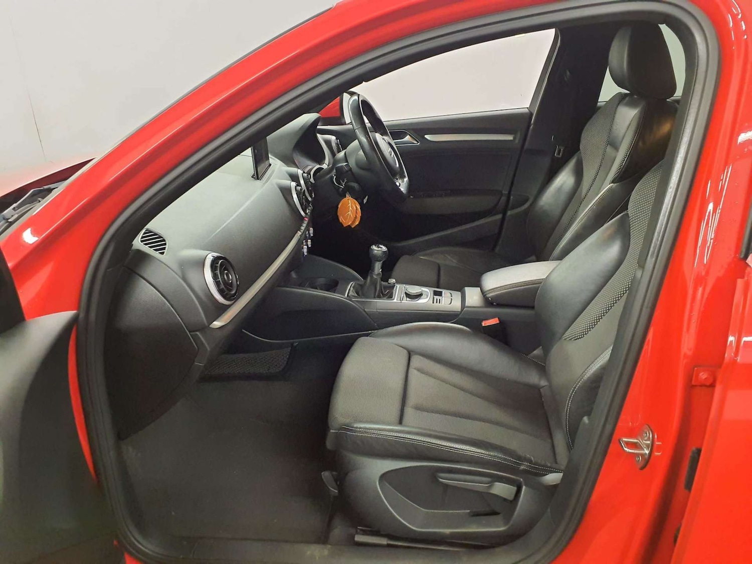 Used Audi A3 2015 for sale - 76458544: Photo 10