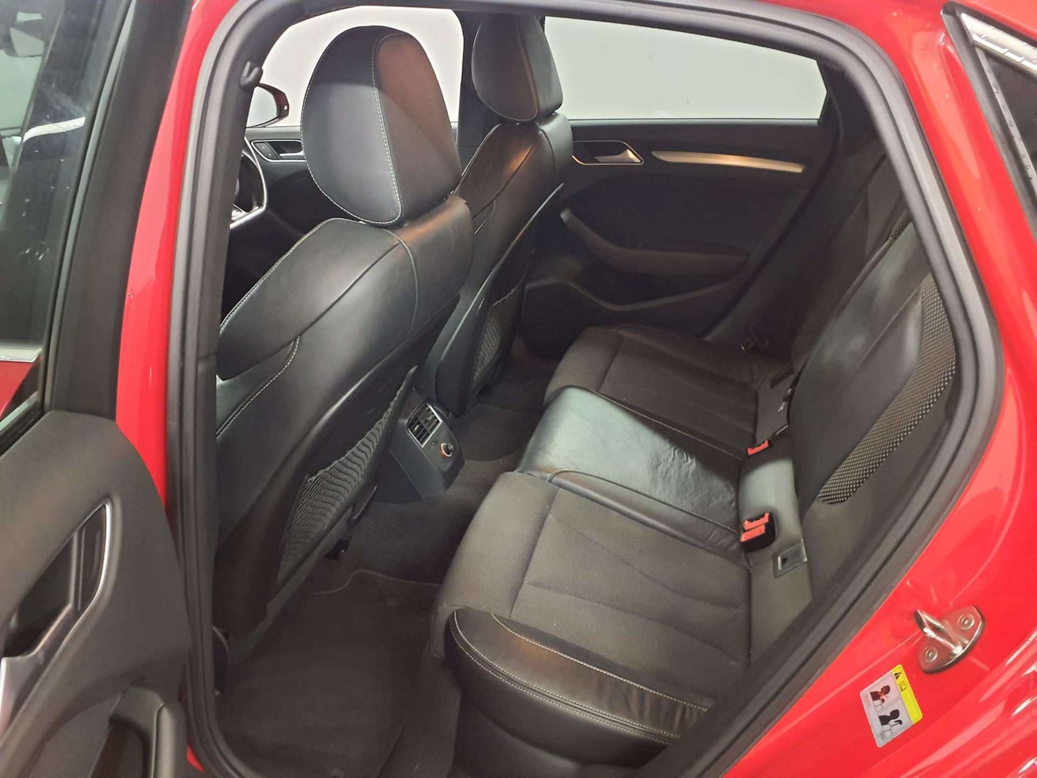 Used Audi A3 2015 for sale - 76458544: Photo 11