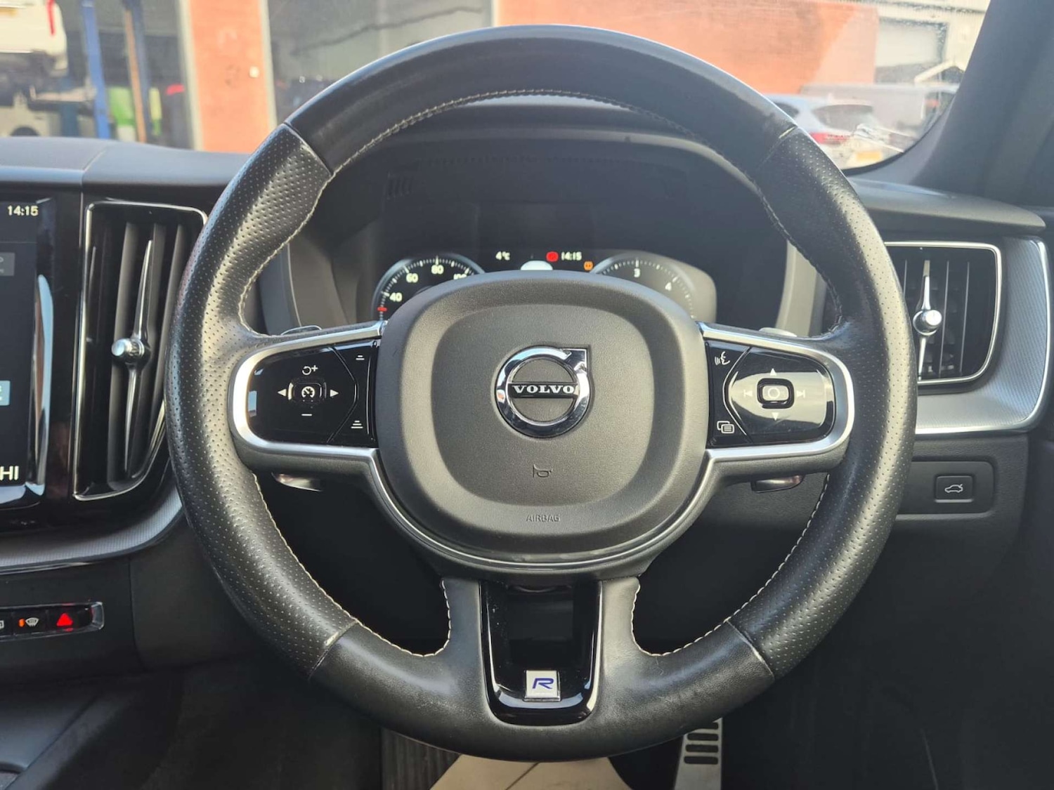 Used Volvo XC60 2018 for sale - 76563175: Photo 13