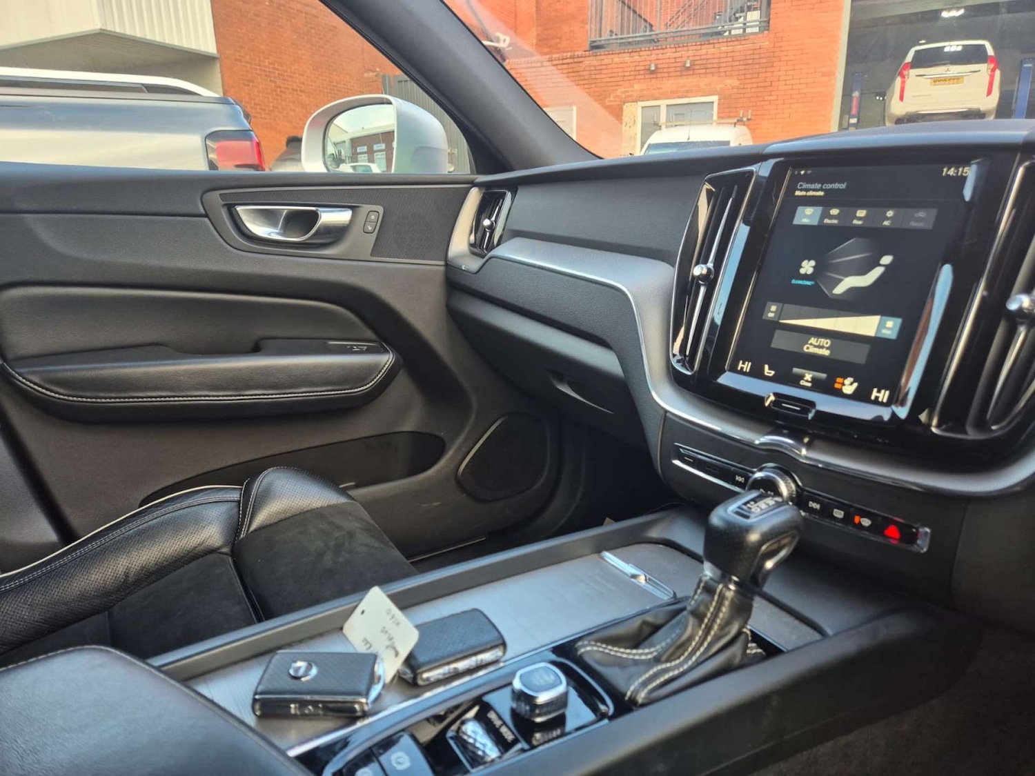 Used Volvo XC60 2018 for sale - 76563175: Photo 19