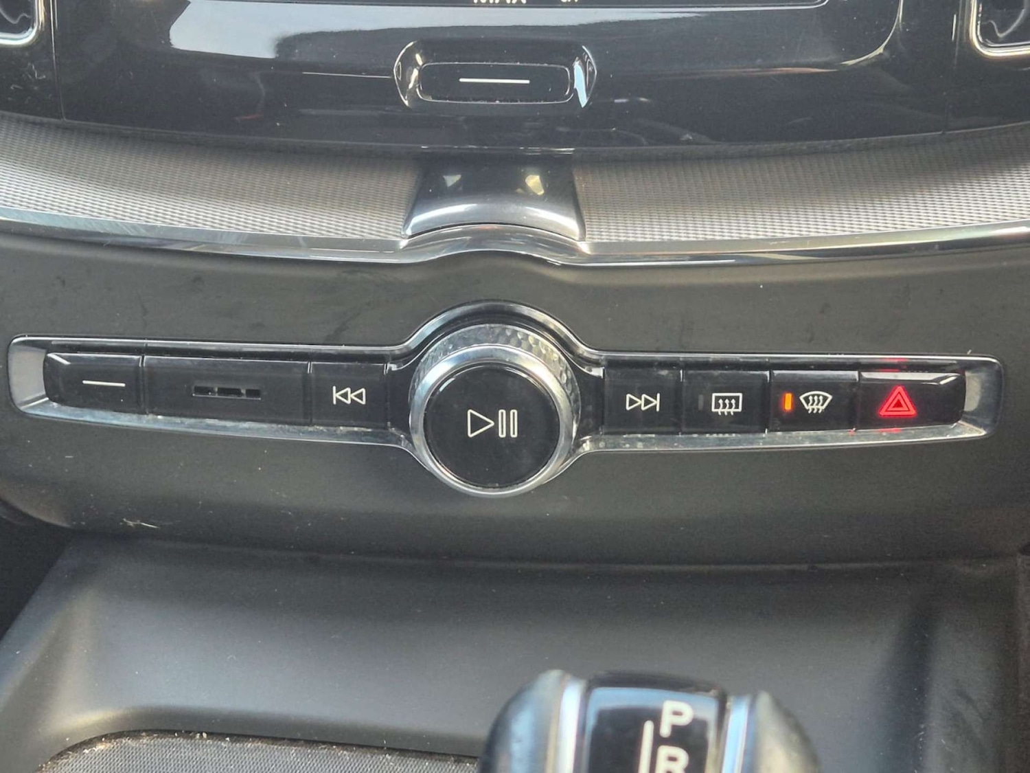 Used Volvo XC60 2018 for sale - 76563175: Photo 25