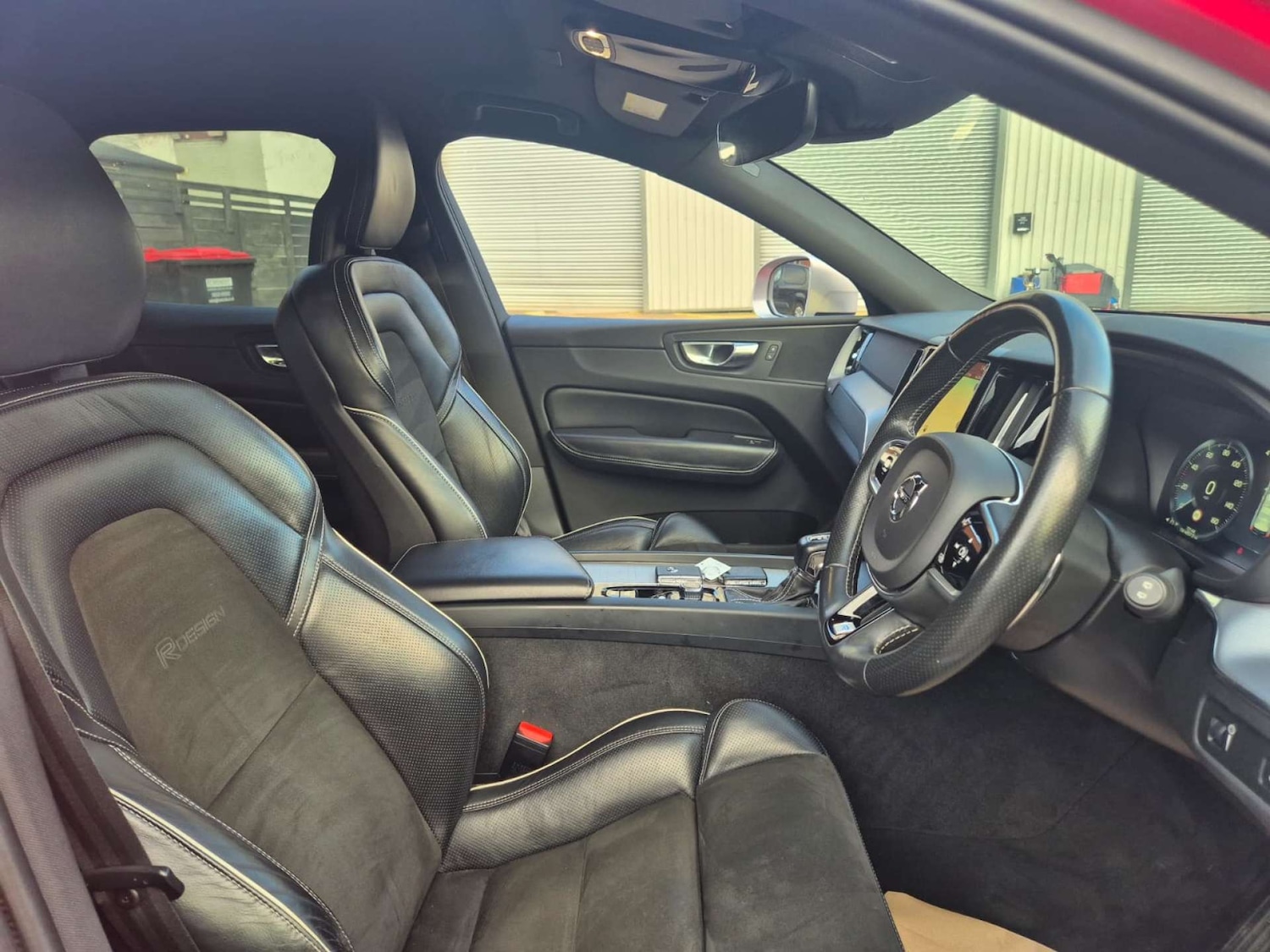 Used Volvo XC60 2018 for sale - 76563175: Photo 26