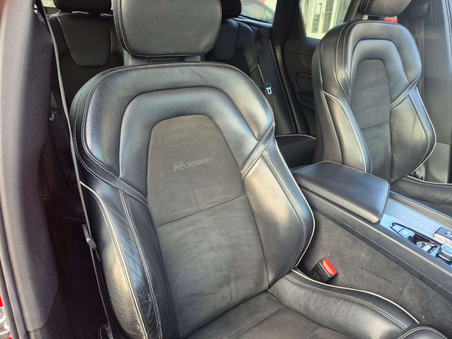 Used Volvo XC60 2018 for sale - 76563175: Photo 27