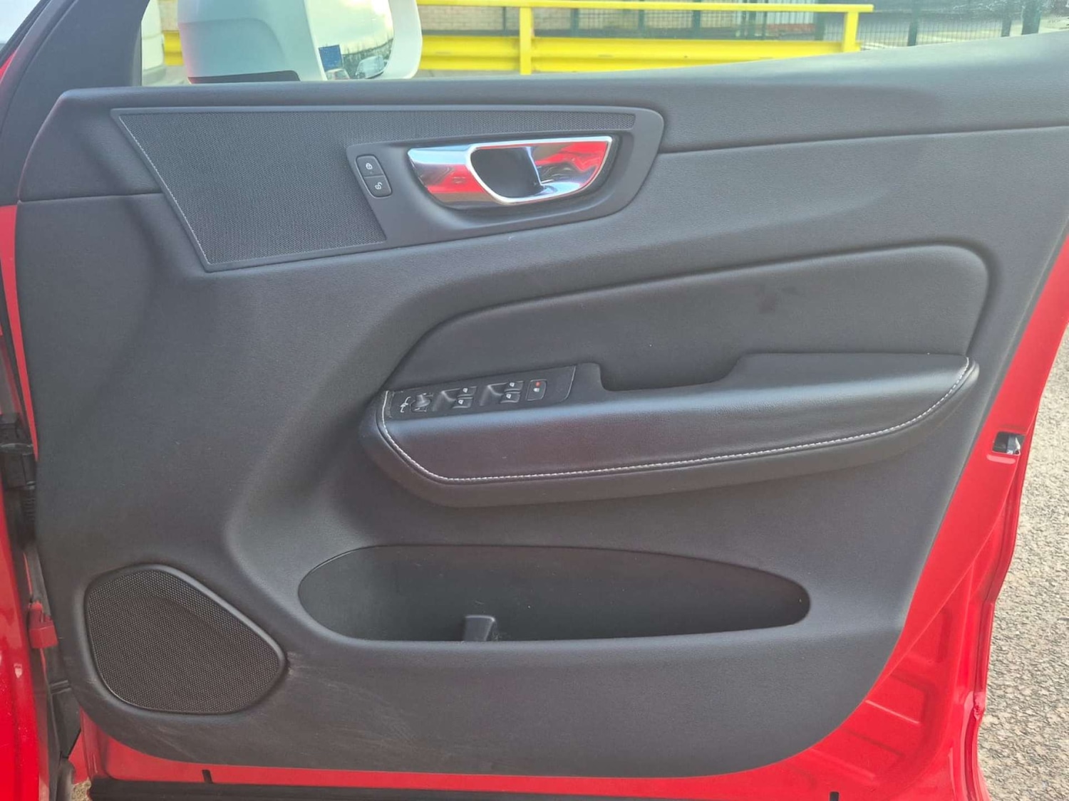 Used Volvo XC60 2018 for sale - 76563175: Photo 37