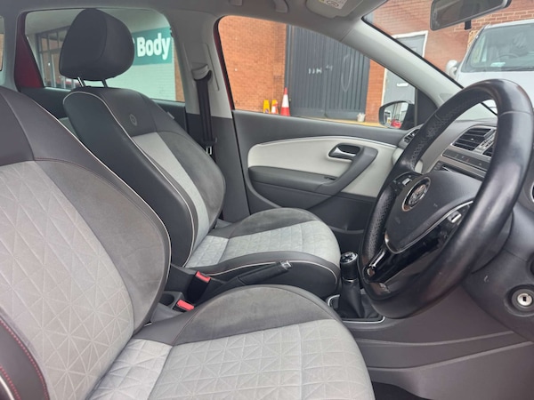 Used Volkswagen Polo 2016 for sale - 76277486: Photo 11