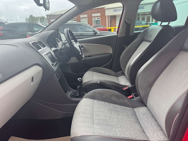 Used Volkswagen Polo 2016 for sale - 76277486: Photo 13