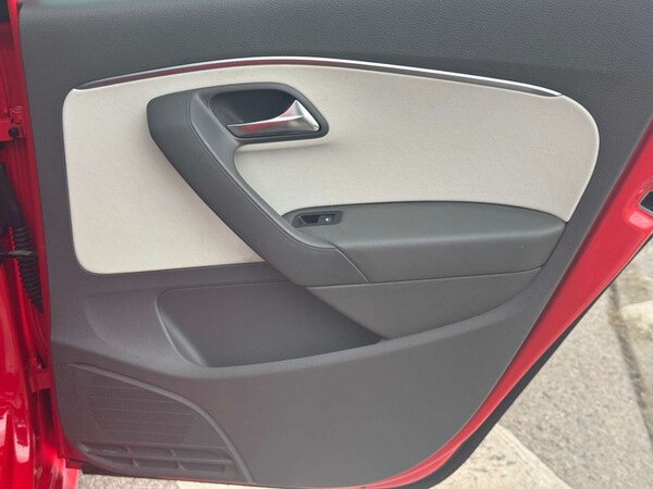 Used Volkswagen Polo 2016 for sale - 76277486: Photo 44