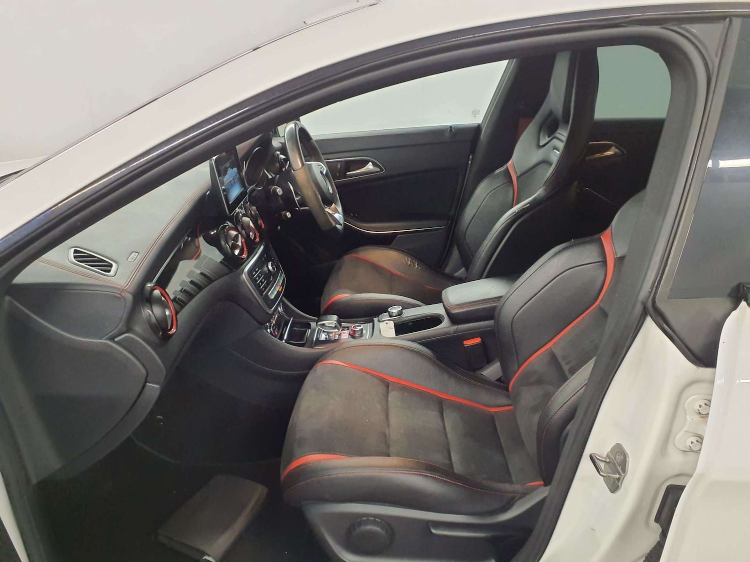 Used Mercedes-Benz CLA 2018 for sale - 76563165: Photo 10