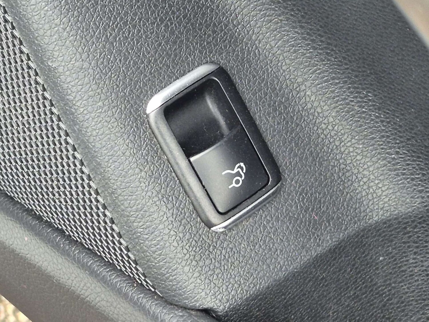 Used Mercedes-Benz CLA 2018 for sale - 76563165: Photo 52