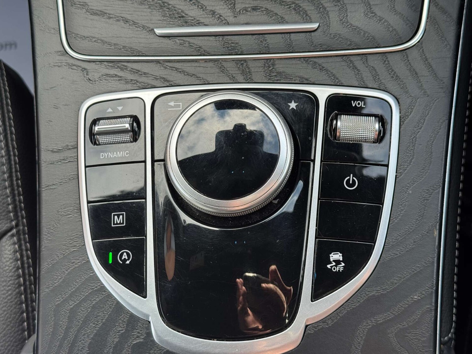 Used Mercedes-Benz GLC 2018 for sale - 76101575: Photo 41