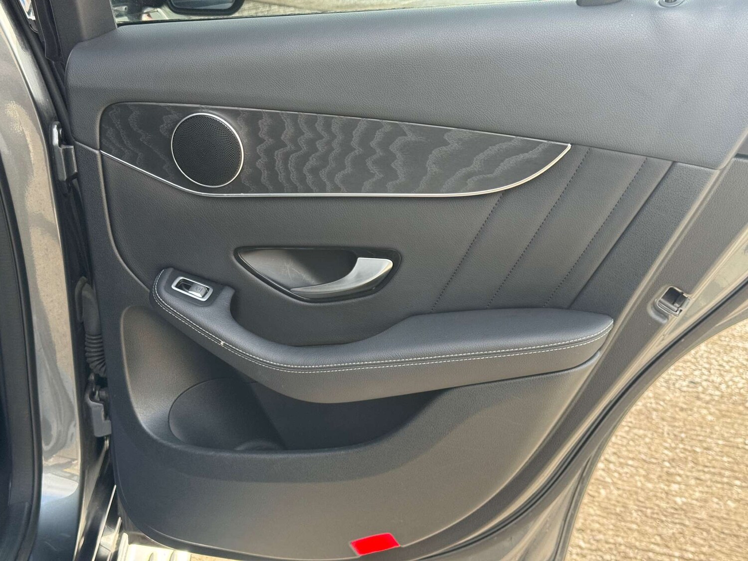 Used Mercedes-Benz GLC 2018 for sale - 76101575: Photo 54