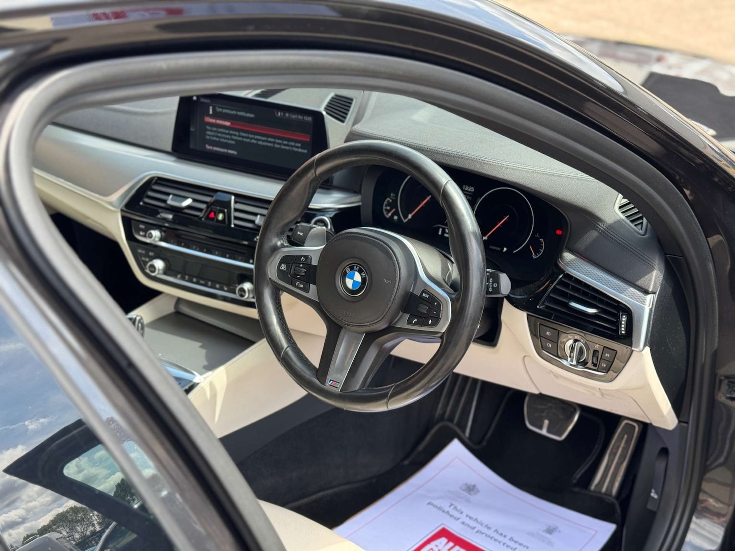 Used BMW 5 Series 2018 for sale - 76465953: Photo 10