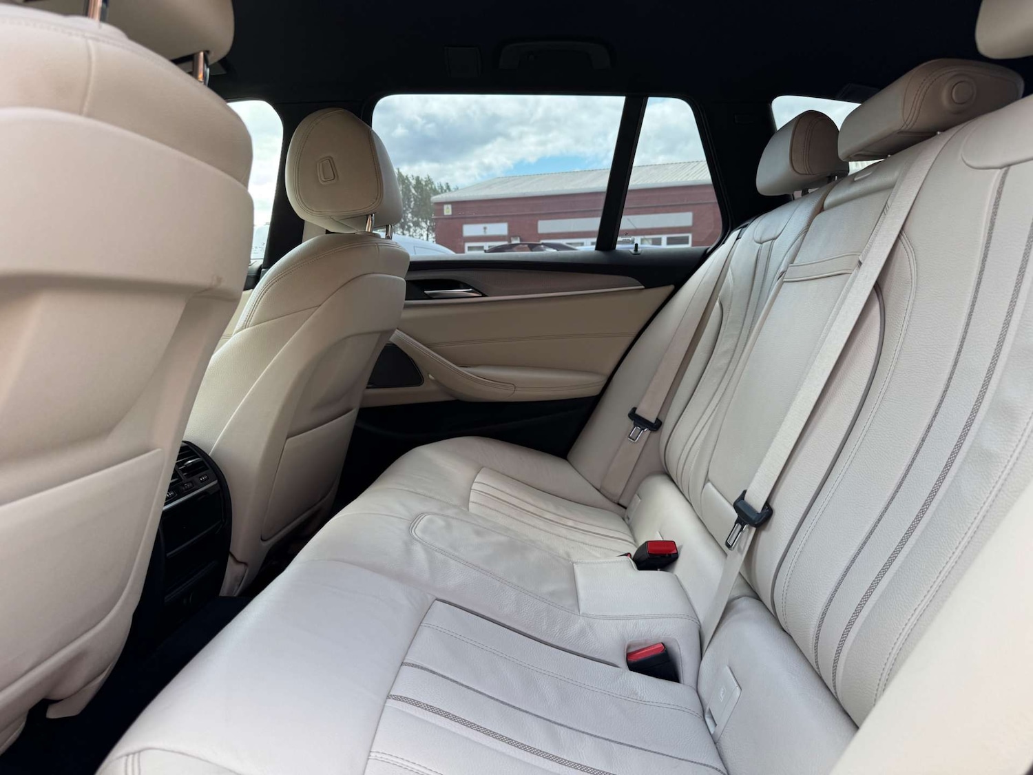 Used BMW 5 Series 2018 for sale - 76465953: Photo 16