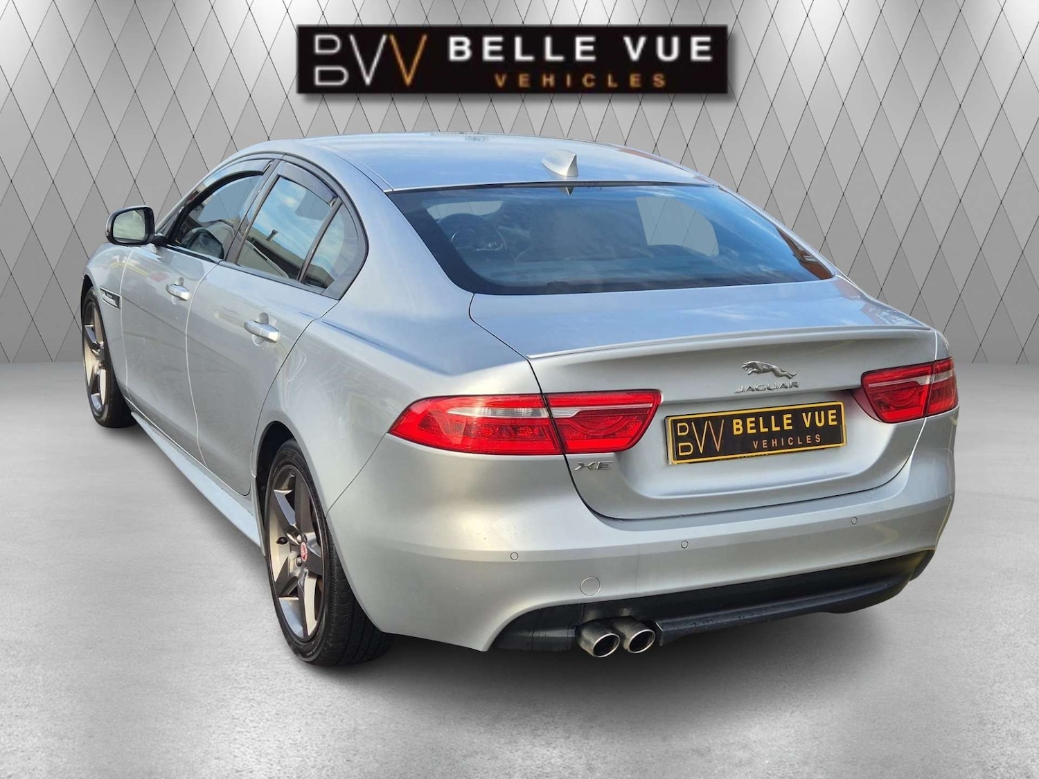 Used Jaguar XE 2016 for sale - 76475113: Photo 11