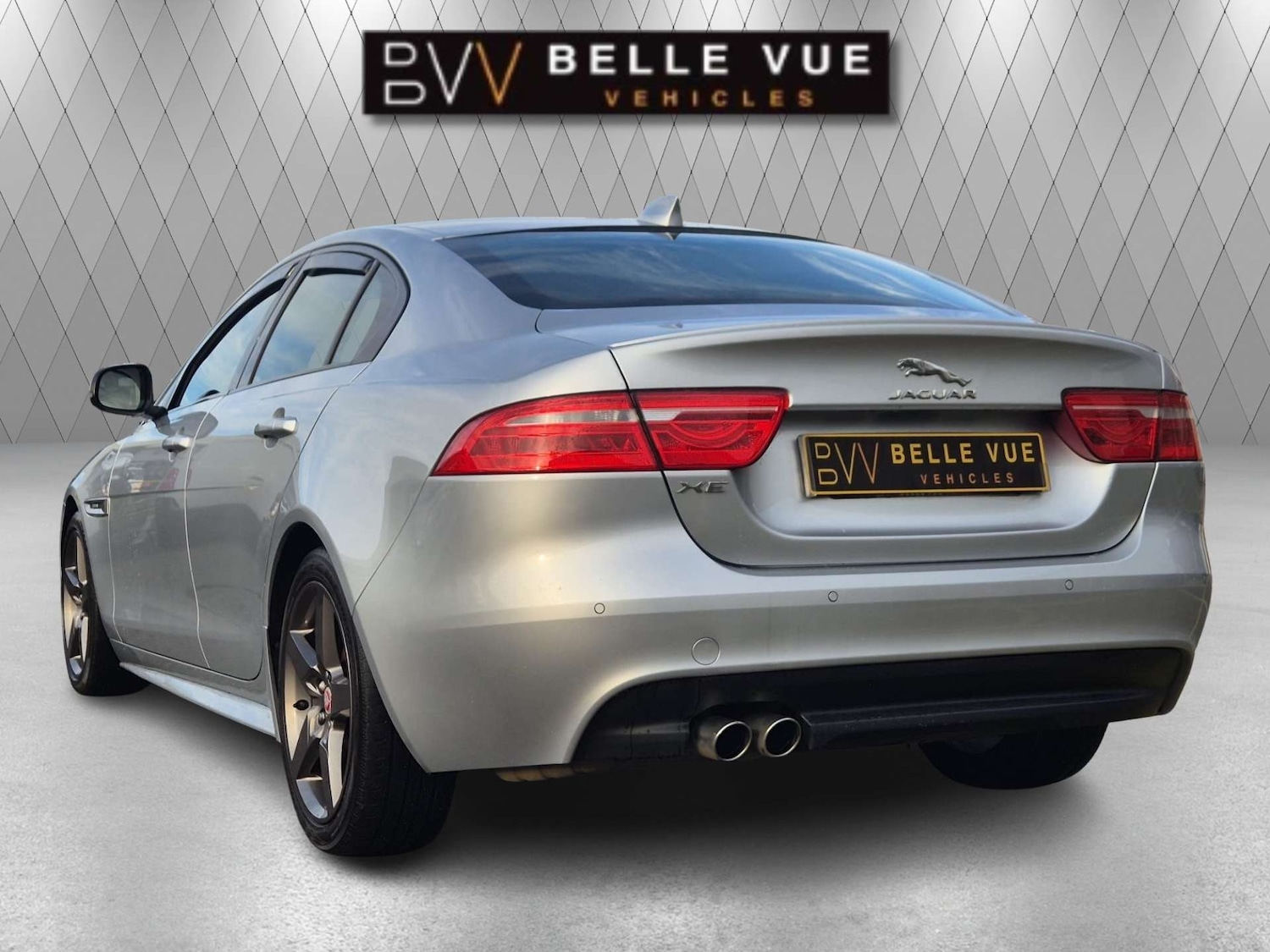 Used Jaguar XE 2016 for sale - 76475113: Photo 12