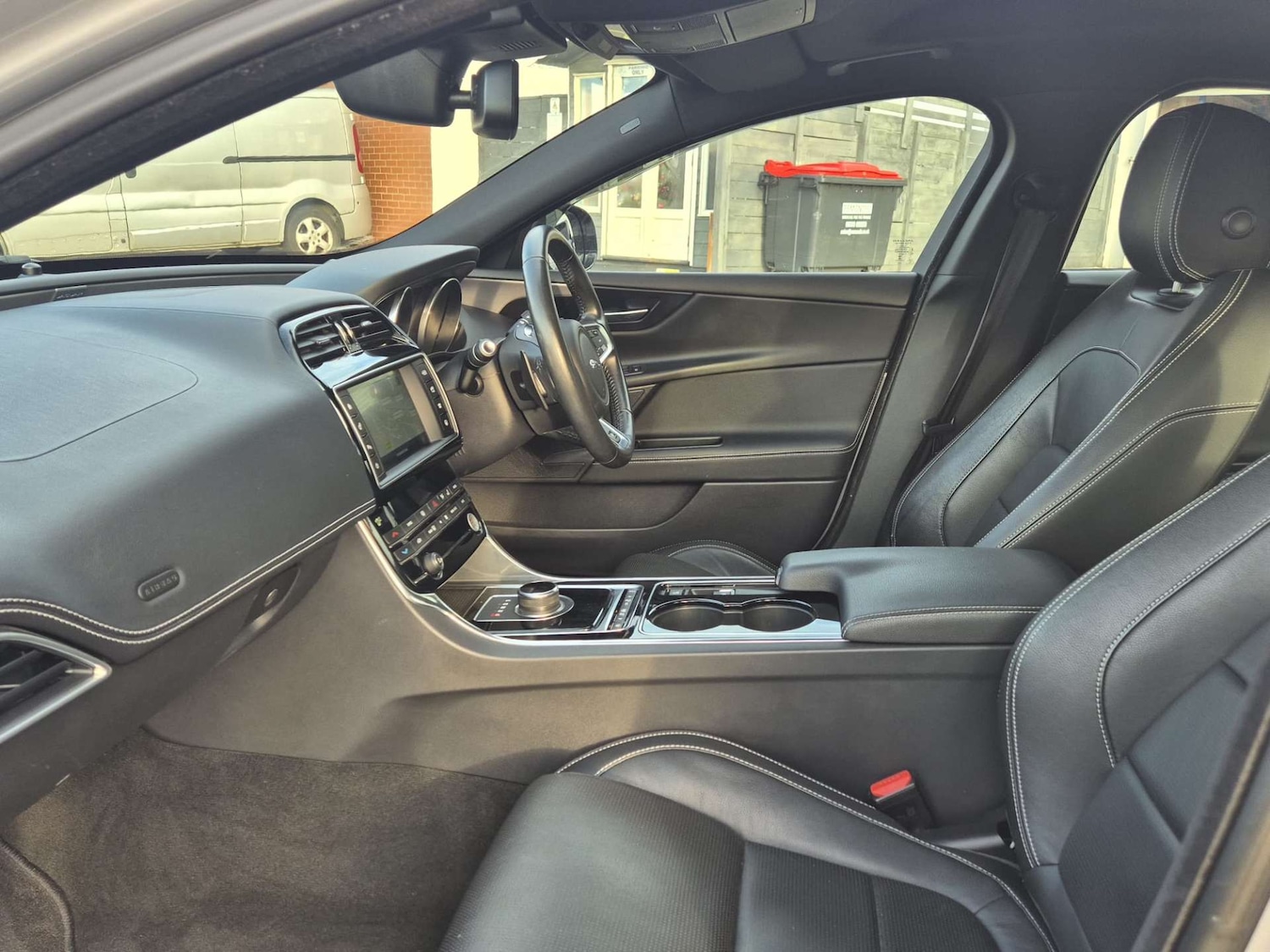 Used Jaguar XE 2016 for sale - 76475113: Photo 19