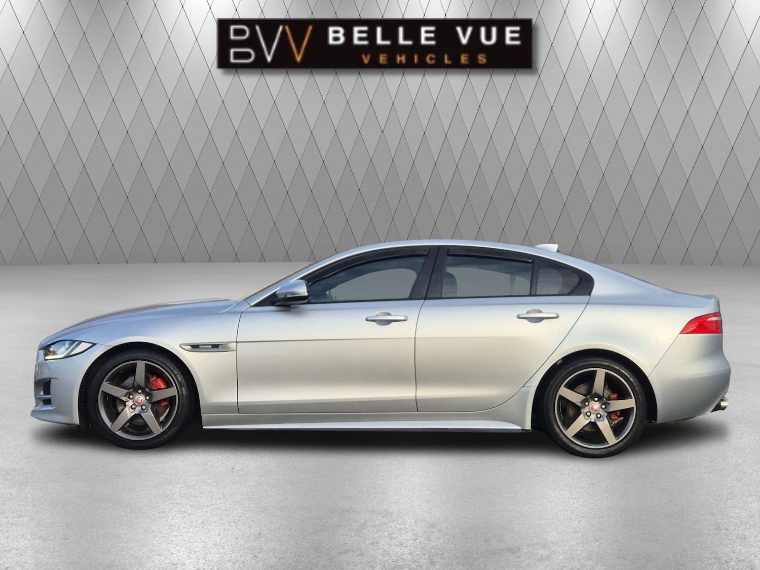 Used Jaguar XE 2016 for sale - 76475113: Photo 8