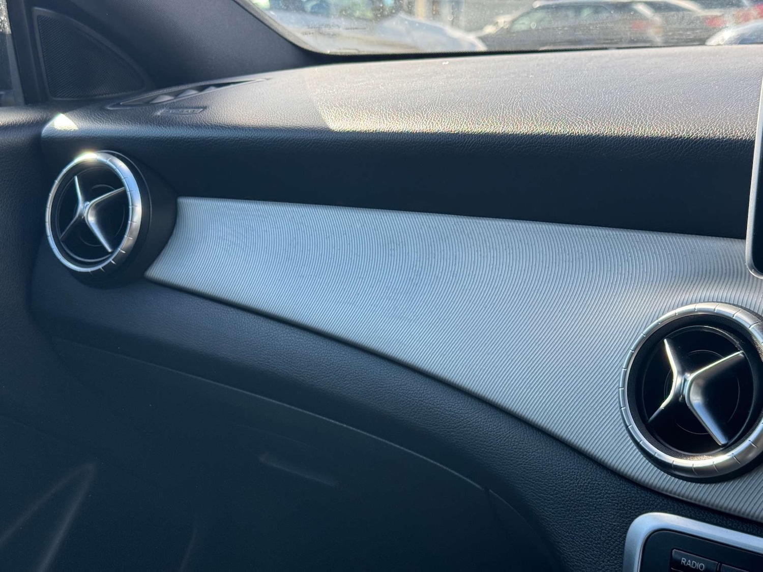 Used Mercedes-Benz CLA 2014 for sale - 76363656: Photo 32