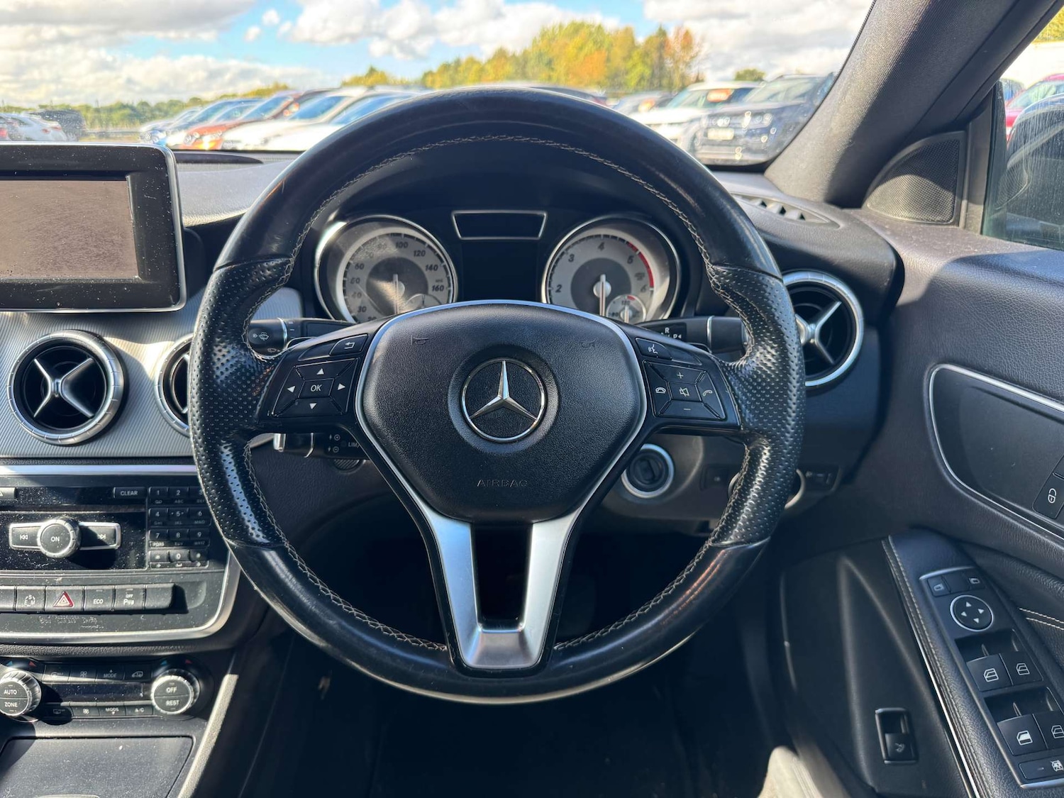 Used Mercedes-Benz CLA 2014 for sale - 76363656: Photo 6