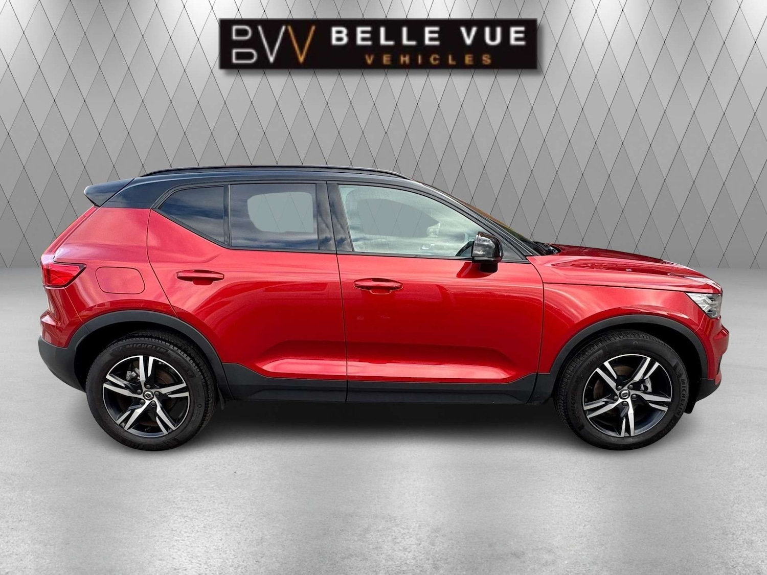 Used Volvo XC40 2020 for sale - 76363581: Photo 2