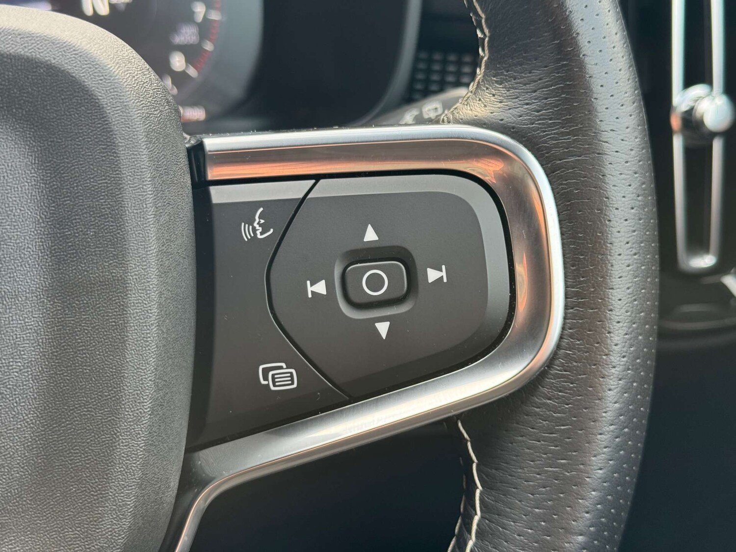 Used Volvo XC40 2020 for sale - 76363581: Photo 27