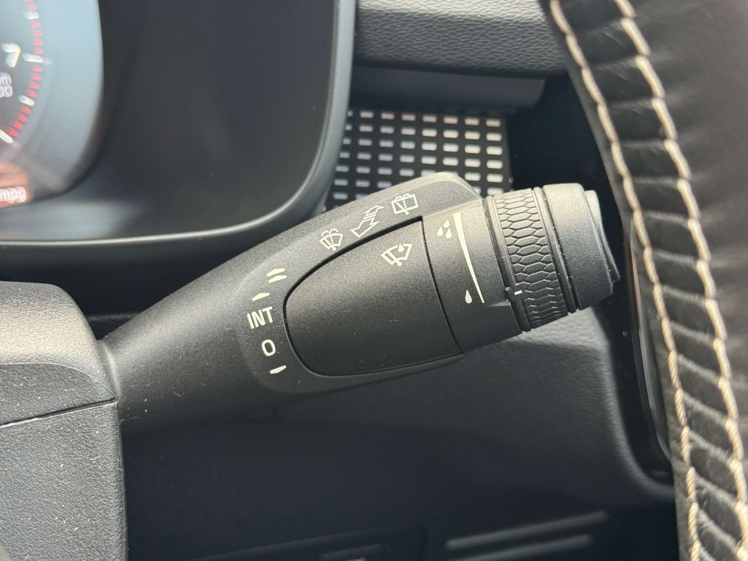 Used Volvo XC40 2020 for sale - 76363581: Photo 29