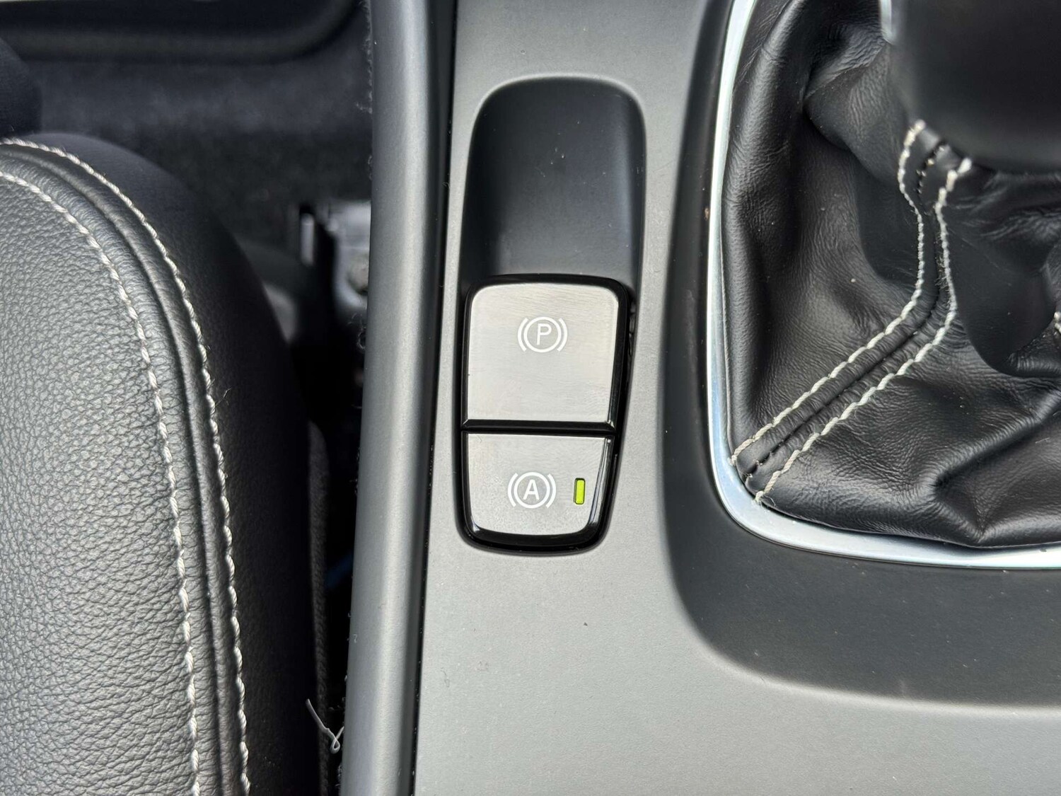 Used Volvo XC40 2020 for sale - 76363581: Photo 36