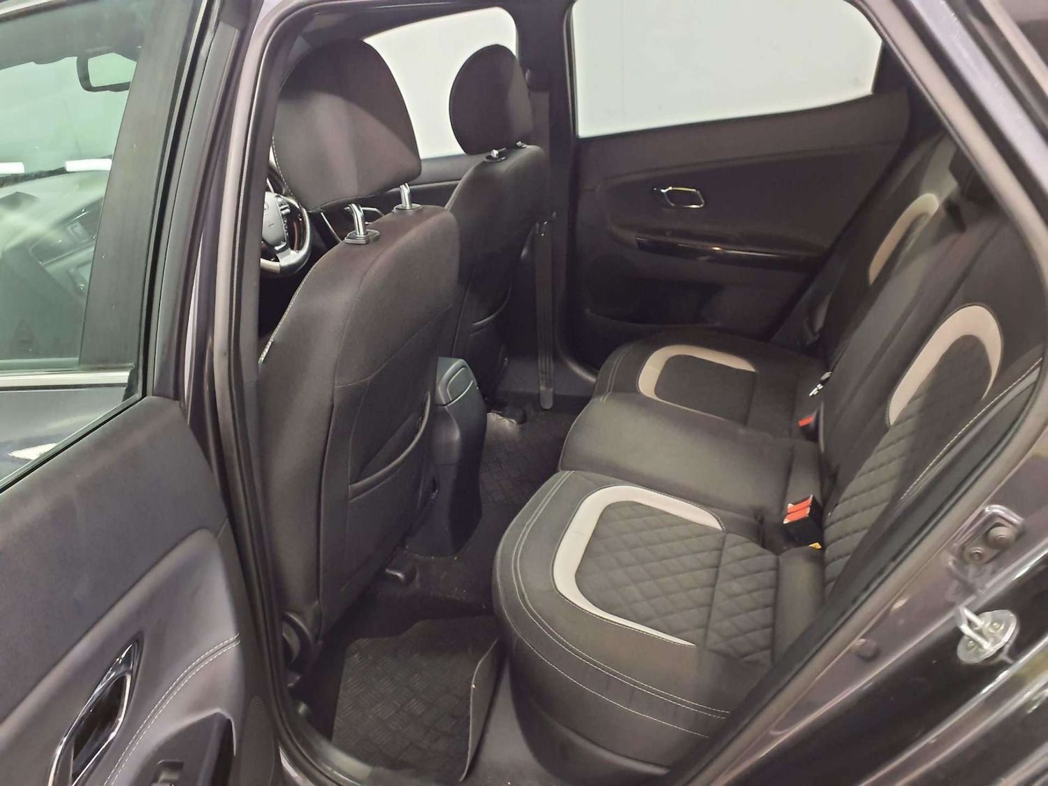 Used Kia Ceed 2018 for sale - 77205119: Photo 11