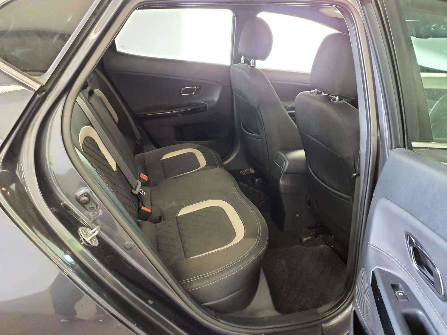 Used Kia Ceed 2018 for sale - 77205119: Photo 8