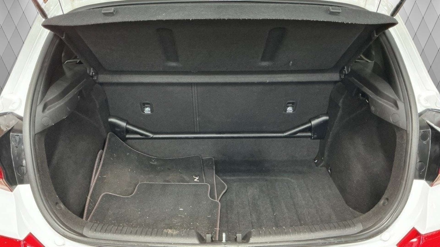 Used Hyundai i30 2019 for sale - 77332611: Photo 16