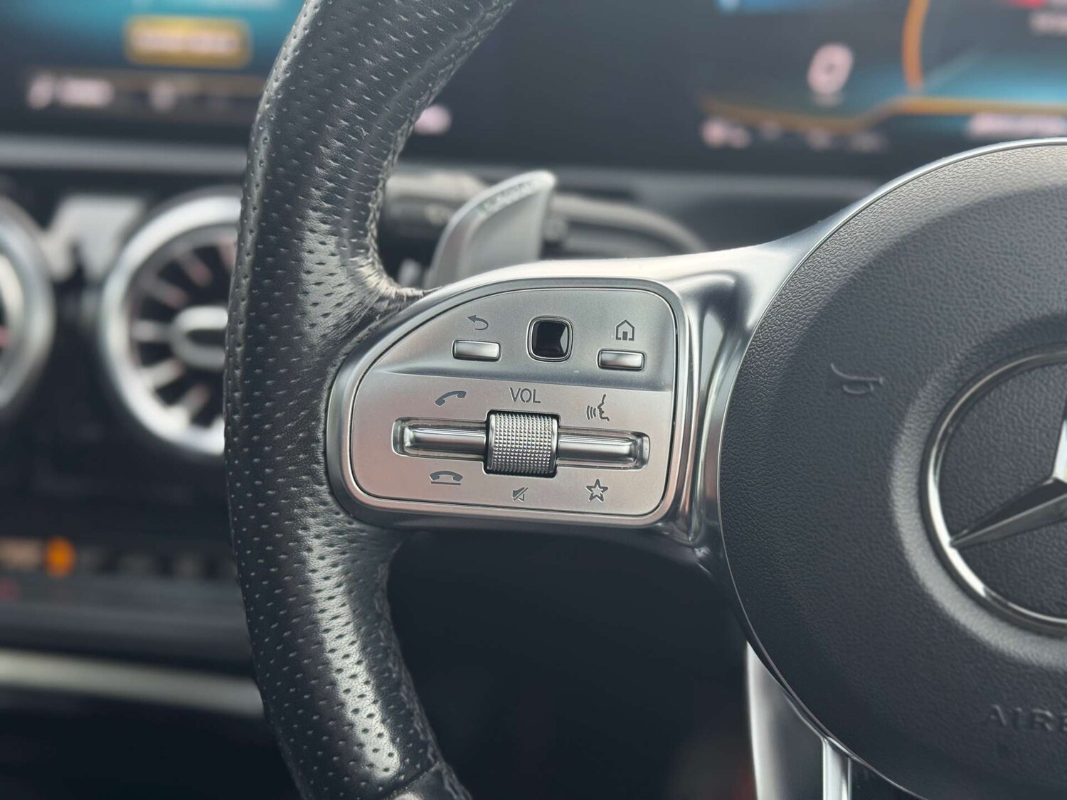 Used Mercedes-Benz A-Class 2019 for sale - 76367319: Photo 32