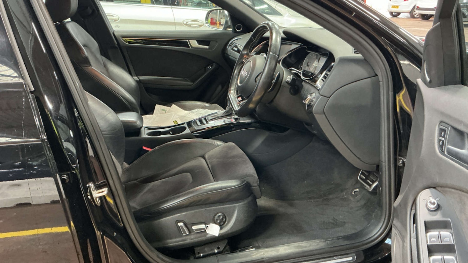 Used Audi A4 2014 for sale - 76703576: Photo 10