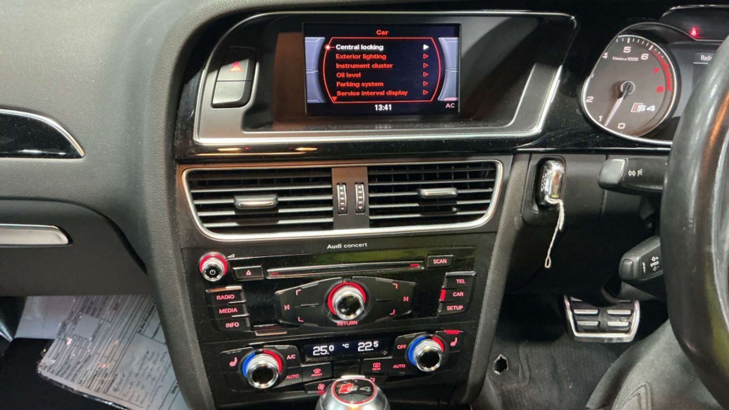 Used Audi A4 2014 for sale - 76703576: Photo 14