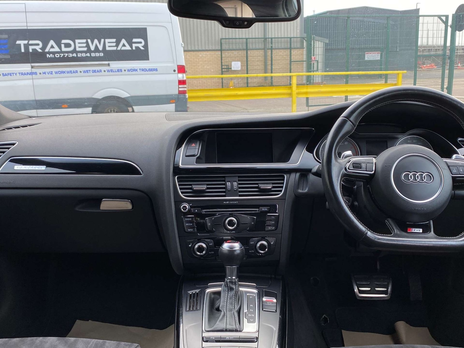 Used Audi A4 2014 for sale - 76703576: Photo 25