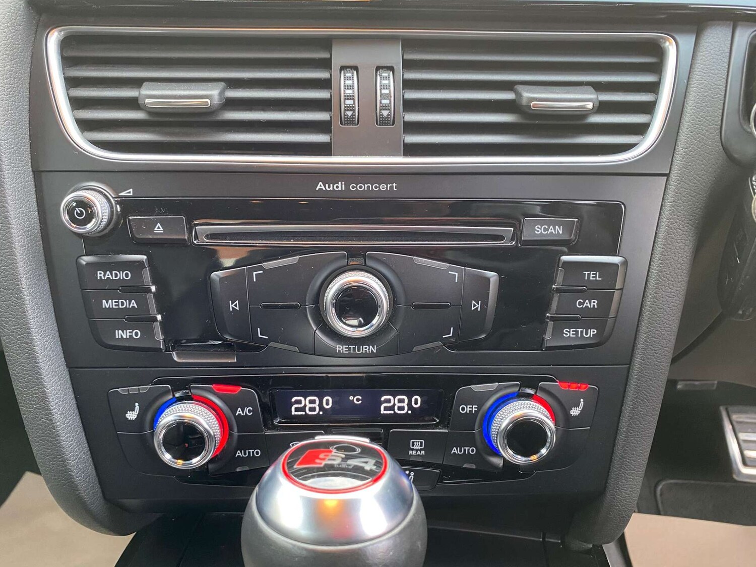 Used Audi A4 2014 for sale - 76703576: Photo 38