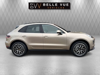 Used Porsche Macan 2017 for sale - 76101647: Photo