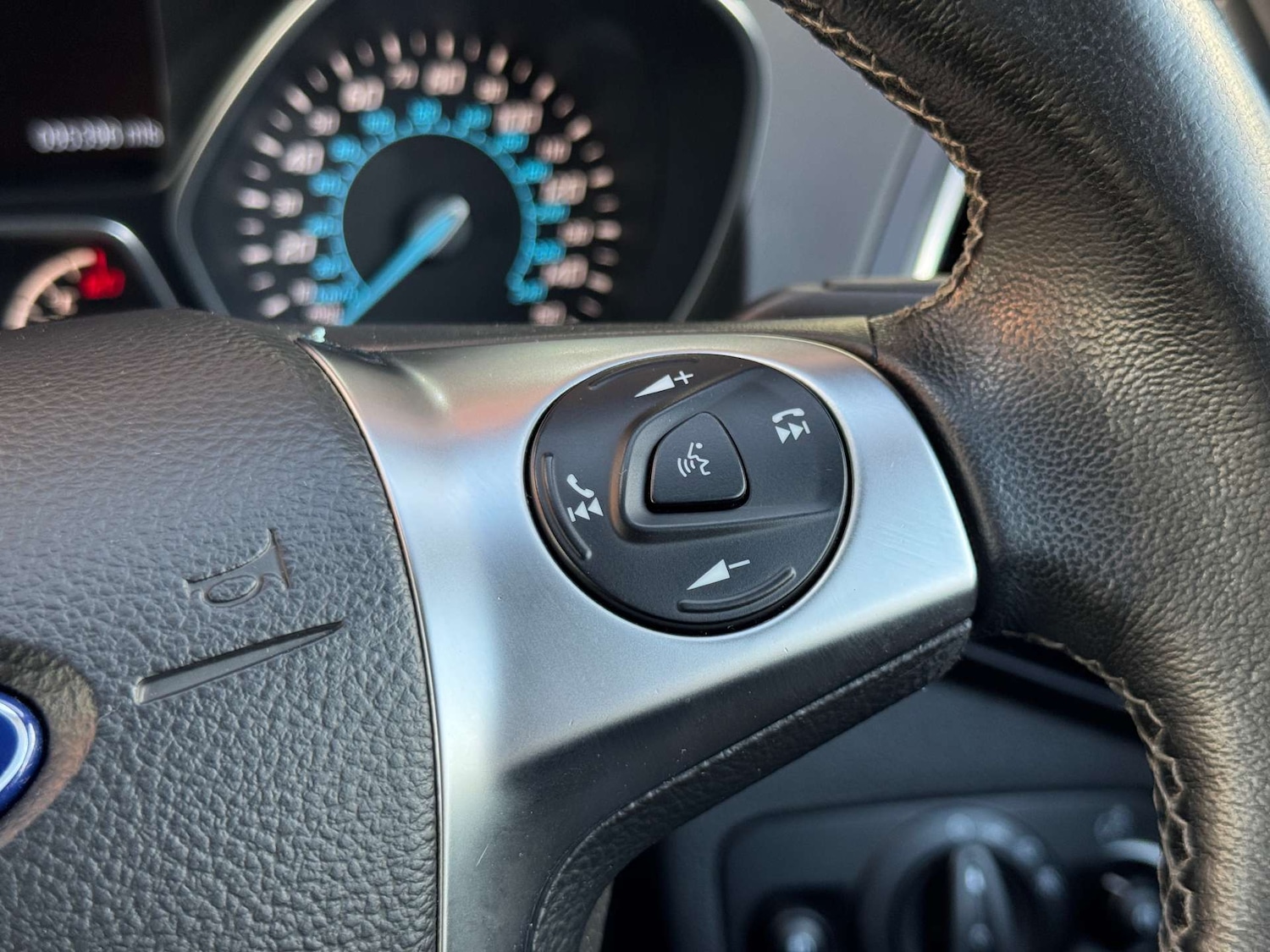 Used Ford Kuga 2016 for sale - 76600751: Photo 28