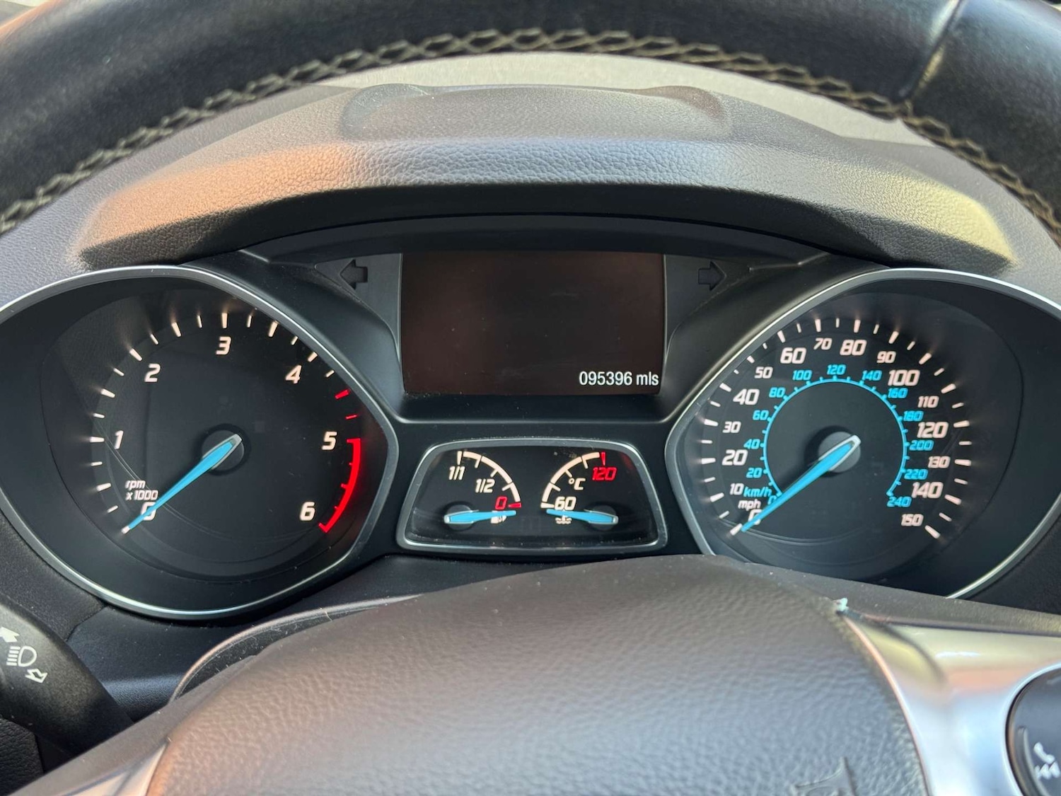 Used Ford Kuga 2016 for sale - 76600751: Photo 32