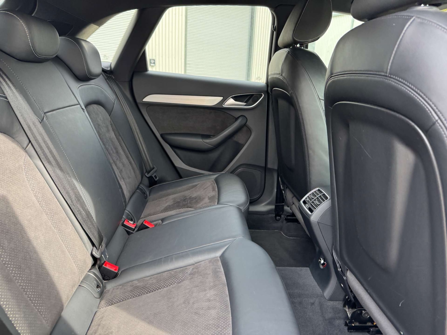 Used Audi Q3 2016 for sale - 76363677: Photo 16