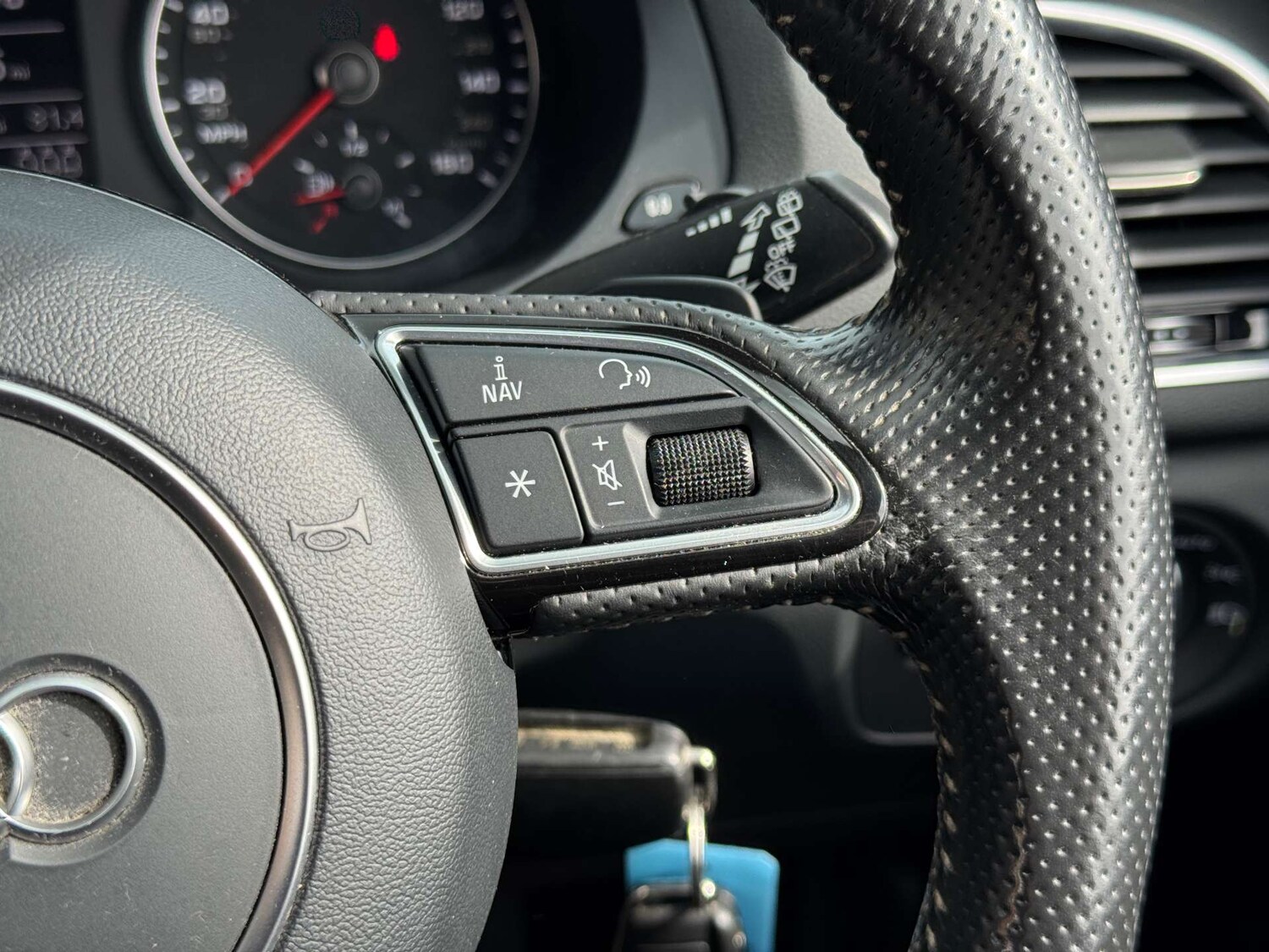 Used Audi Q3 2016 for sale - 76363677: Photo 27