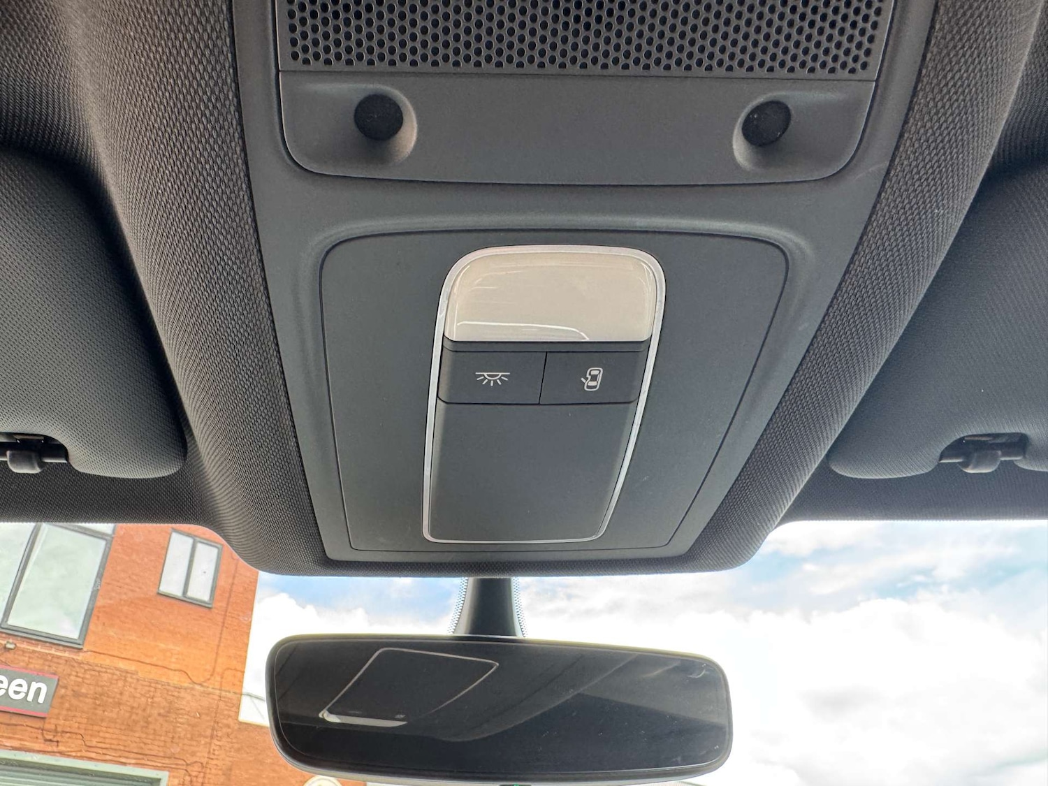 Used Audi Q3 2016 for sale - 76363677: Photo 48