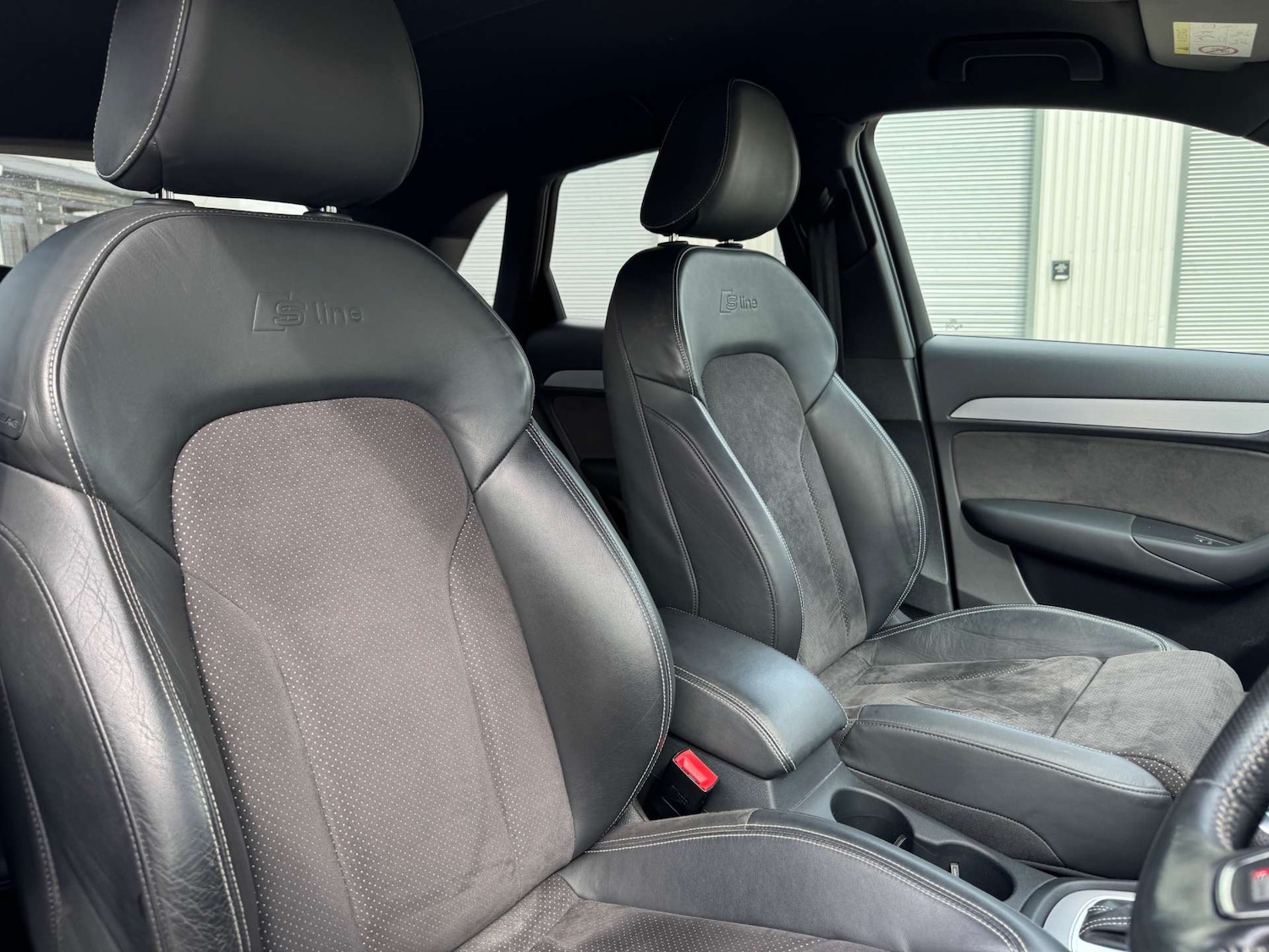 Used Audi Q3 2016 for sale - 76600696: Photo 13