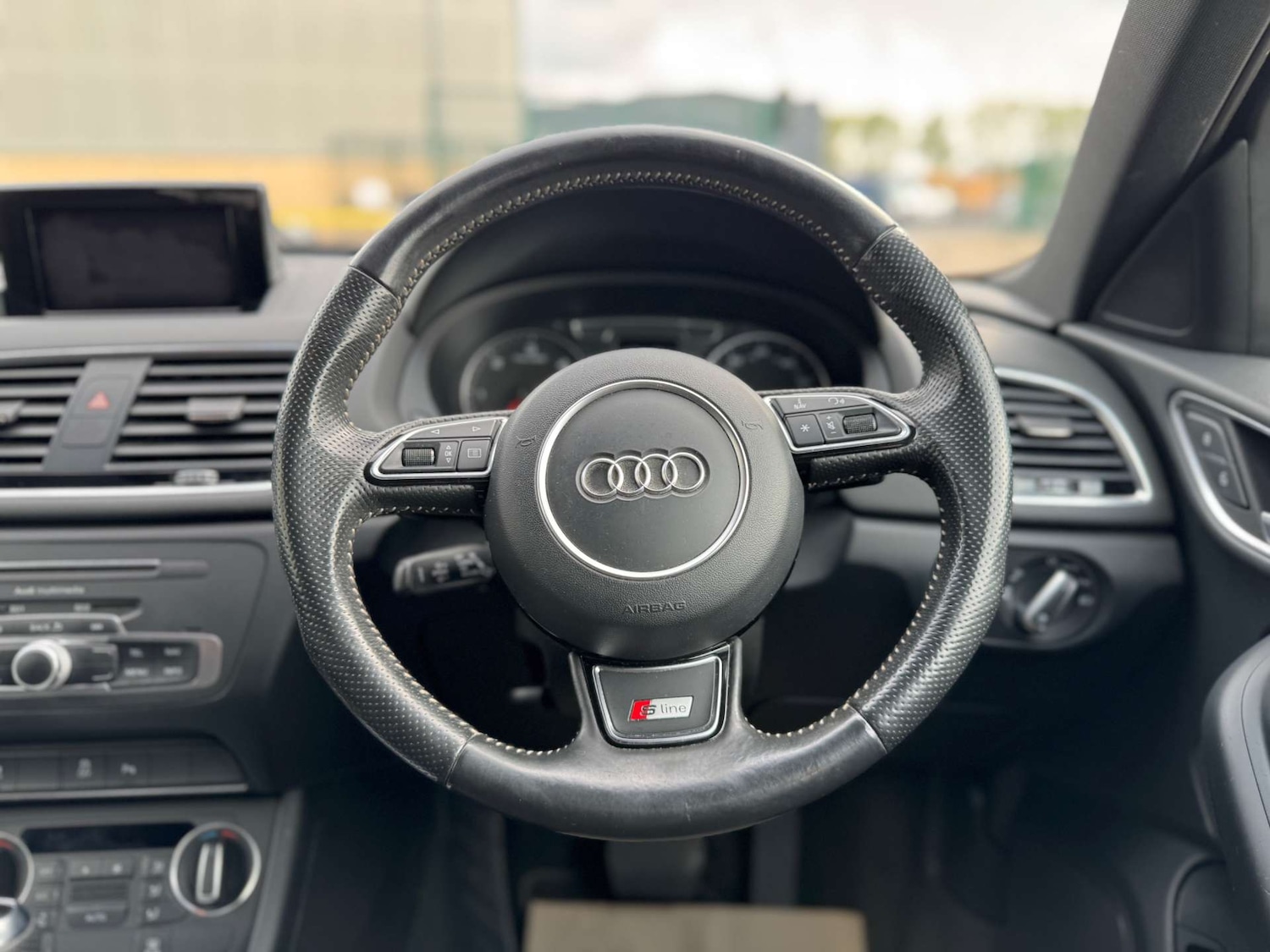 Used Audi Q3 2016 for sale - 76600696: Photo 25