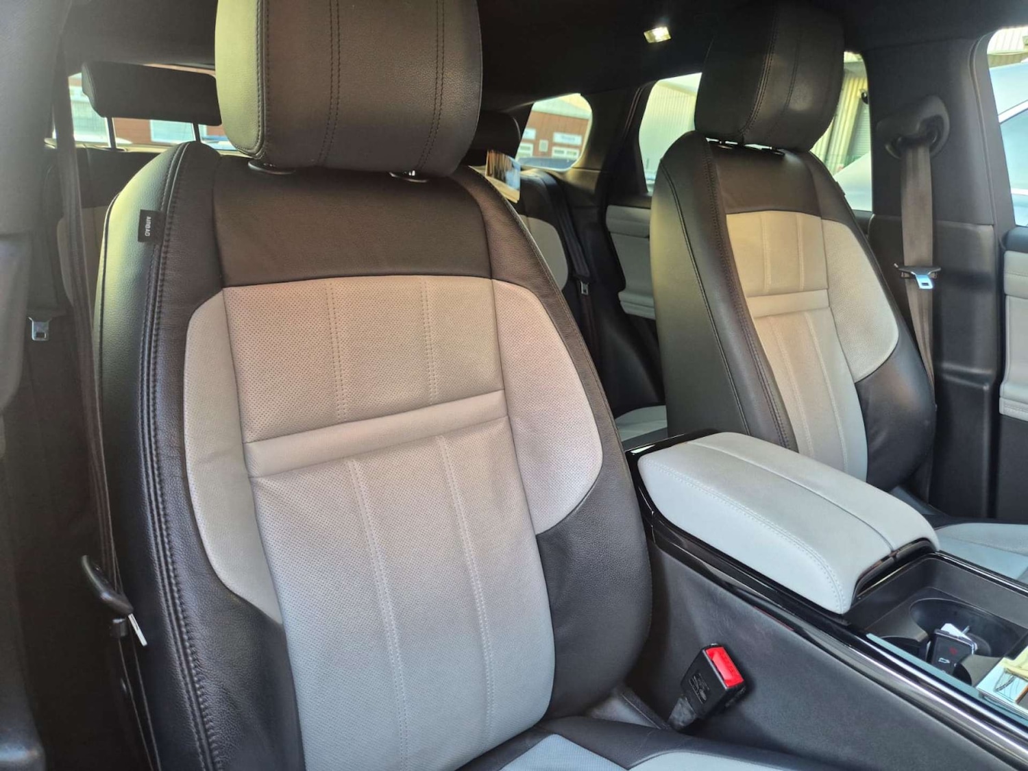 Used Land Rover Range Rover Evoque 2019 for sale - 76659855: Photo 28